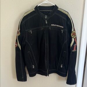 Harley-Davidson Black Bomber Jacket with Sporty Design